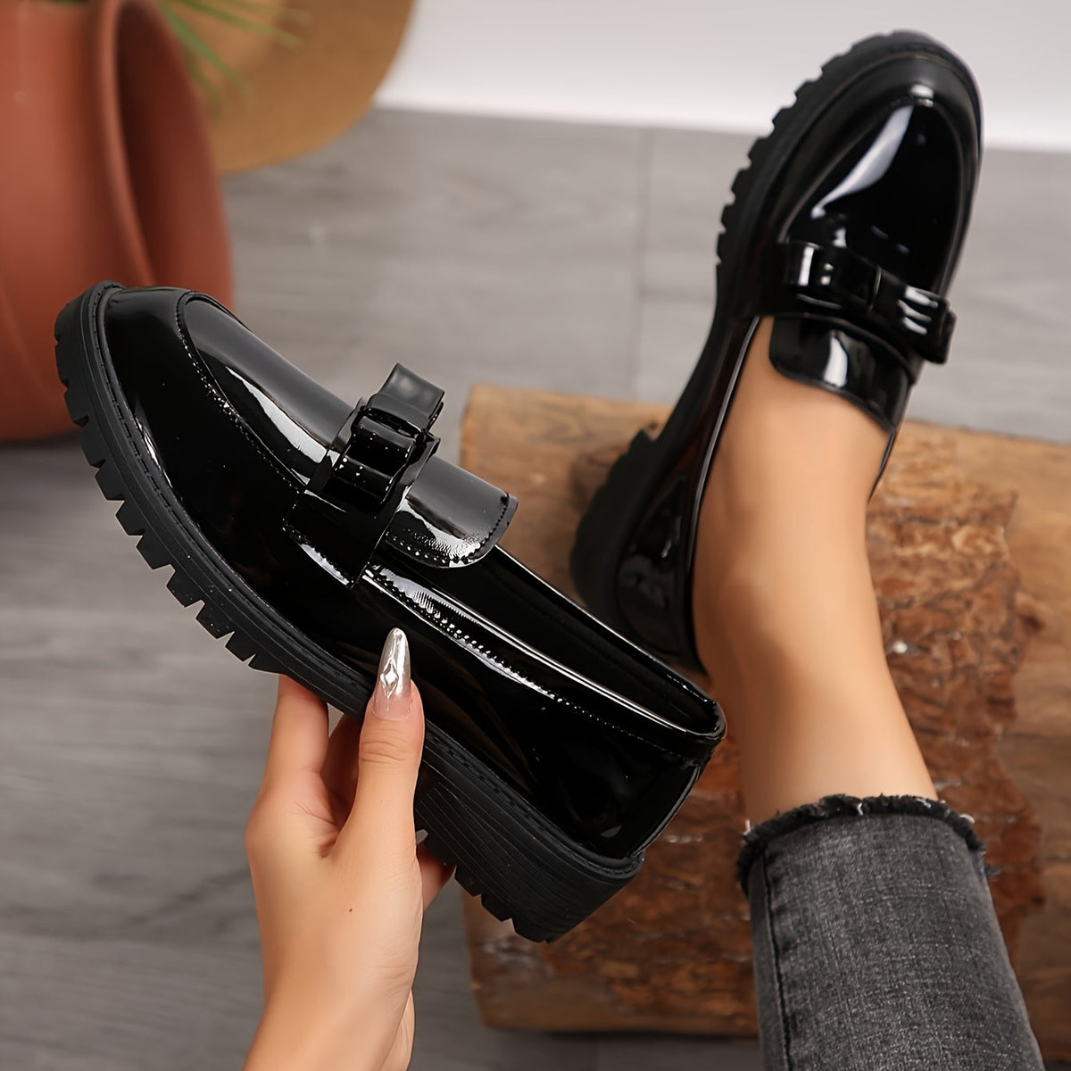 Claudine™ – Mocassins vernis à semelle stable et confort longue durée