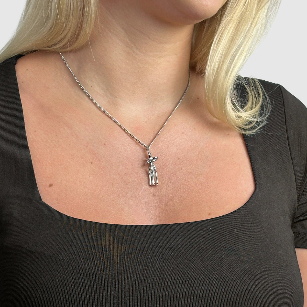 Luvianne | Collier Élégant Pendentif Sculpture